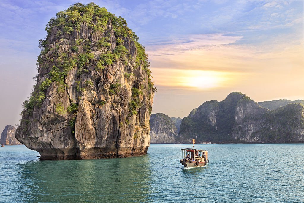 Ha Long Cruise Tour 2 Days 1 Night