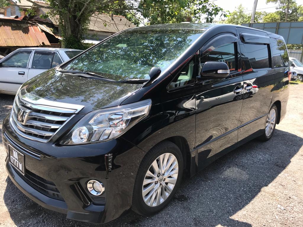 TOYOTA ALPARD 2014